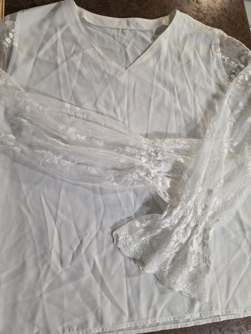 White Lace-Sleeve V-Neck  Top